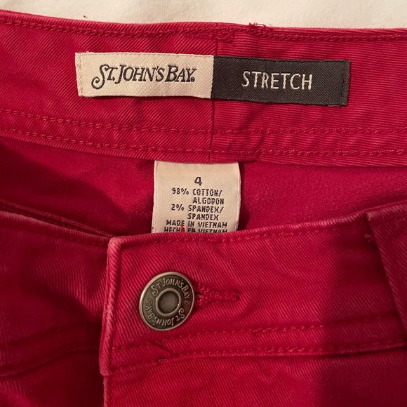 Red Cropped Jeans - Picture 3 of 5